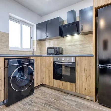 Apartamento Modern, 1br Penthouse Valletta View