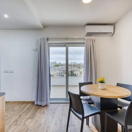 Apartamento Modern, 1br Penthouse Valletta View Tal-Pietà
