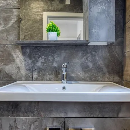Modern, 1br Penthouse Valletta View Apartamento